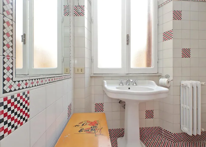 Apartament Spagna *